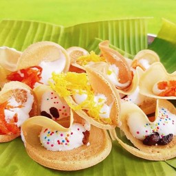 ภุชงค์ ขนมไทย