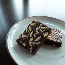 บราวนี่อัลมอนด์