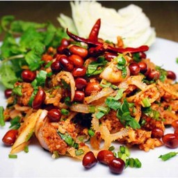 ข้าวทอดยำแหนมบ้านทนาย