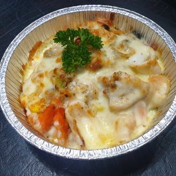 สปาเก็ตตี้ อบชีส ซอสหมู