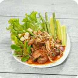 ยำขาหมูน้ำตก