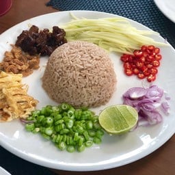 ข้าวคลุกกะปิชาววัง