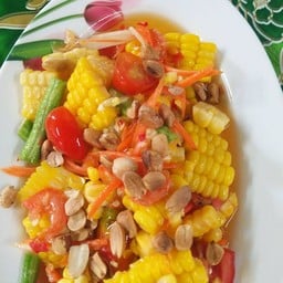 ส้มตำข้าวโพด