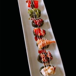 D JUNG SUSHI & SALMON