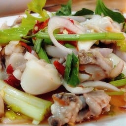 ยำใส้ตัน