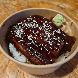 ข้าวปลาไหลย่างซีอิ๊ว