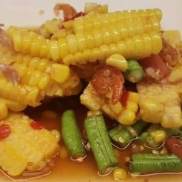 ส้มตำข้าวโพด