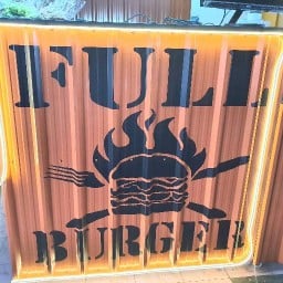 Full Burger Full Burger สาขาหน้าค่ายสุรนารี