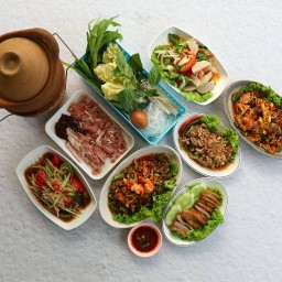 ลัคณาแจ่วฮ้อน