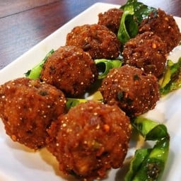 ลาบหมูทอด