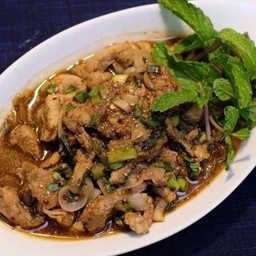 น้ำตกคอหมู