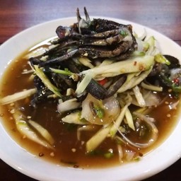 ส้มตำปูมะม่วง