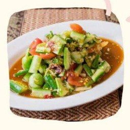 ส้มตำไก่ทอดร้อยเอ็ด