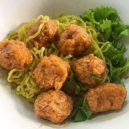 ก๋วยเตี๋ยวลูกชิ้นกุ้ง