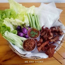 หมูปลาร้าแซ่บจี๊ด ร้านอาหารเครื่องดื่ม (Me rak)
