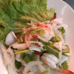 ยำรวมมิตร ทะเล