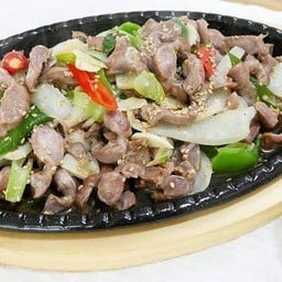 กึ๋นผัดเผ็ด Daktongjib Bokkeum