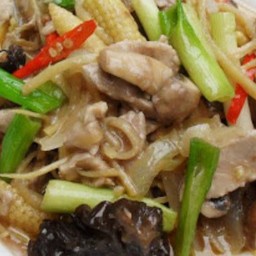 หมูชิ้นผัดขิง