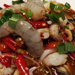 เดิ่นปลาแดก