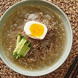 หมี่เย็น (น้ำ) Mul Naengmyeon