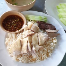 ข้าวมันไก่ธรรมดา