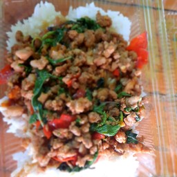 ข้าวราดกระเพราหมูสับ