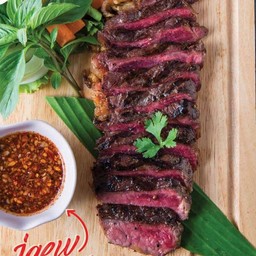 เนื้อย่างจิ้มแจ่ว (AUS Sirloin)