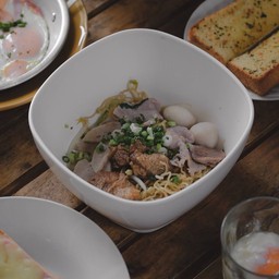 ก๋วยเตี๋ยวหมู ต้มยำ