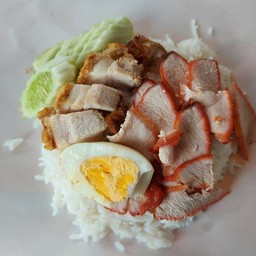 ข้าวหมูแดงหมูกรอบ