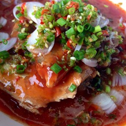 ยำปลากระป๋อง