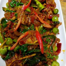 ผัดเผ็ดหมูป่า