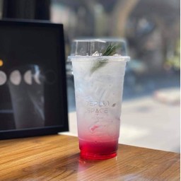 สตรอเบอรี่โซดา