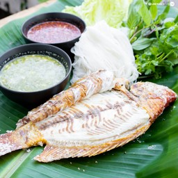 เมี่ยงปลาทับทิมเผาเกลือ