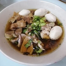 Stewed Pork Noodles (Mother Oi), Charoenkrung 107