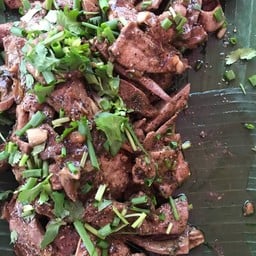 ข้าวเหนียวหมูปิ้งใบตอง