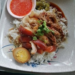 ร้านลูกหมูอาหารตามสั่ง