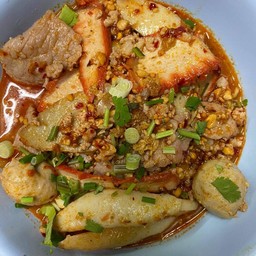 ก๋วยเตี๋ยวนำชัย ตลาดเเกรนด์