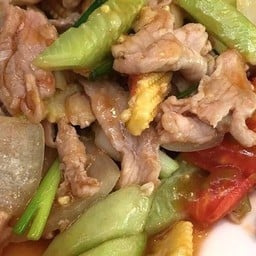 ผัดเปรี้ยวหวาน