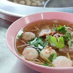 ก๋วยเตี๋ยวหมู
