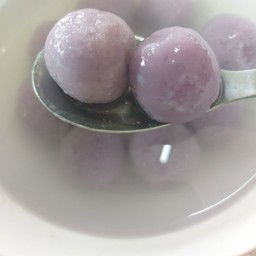 เพิ่มบัวลอยไส้เผือก 2 ลูก 35 บาท