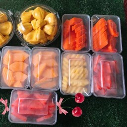 นานาผลไม้สด พร้อมทาน