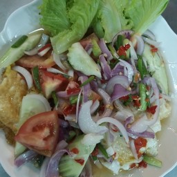 ยำไข่ดาว