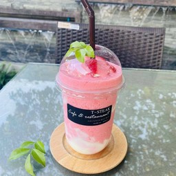 นมสดสตอร์เบอร์รี่