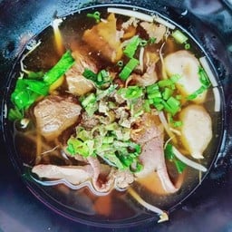 เกาเหลาหมูตุ๋น-หมูสด-ชิ้น-ตับ