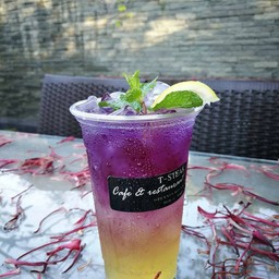 อัญชันมะนาวโซดา