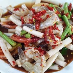 ตำหลดบัวกุ้งสด (ดิบ)