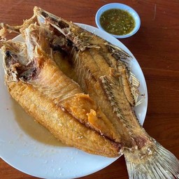 ปลากระพงทอดน้ำปลา
