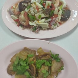 ป้าสาว อาหารตามสั่ง