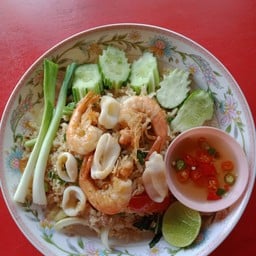 นุชจรี