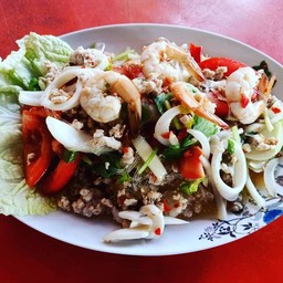 ยำวุ้นเส้นทะเล